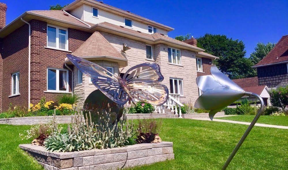 Butterfly Manor Niagara Falls